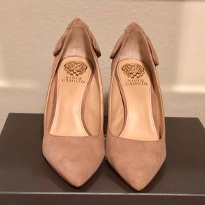 vince camuto alexavia pump